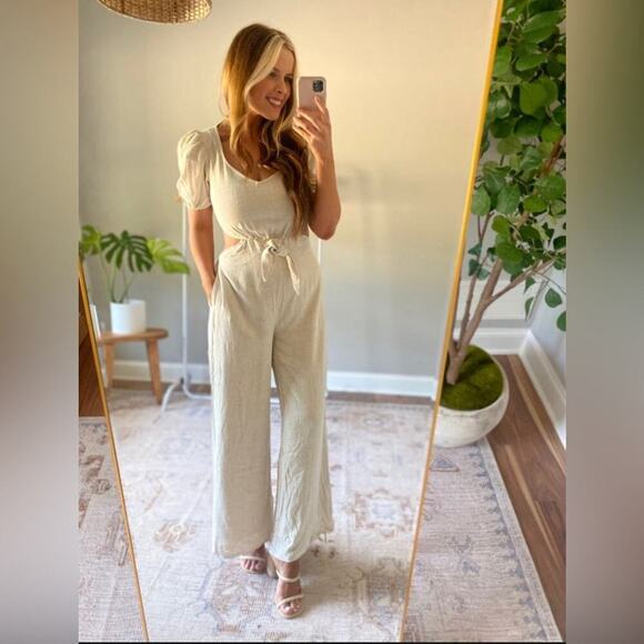 Faded Floral Promesa Oatmeal Wide Leg Jumpsuit SZ MED - Picture 1 of 8